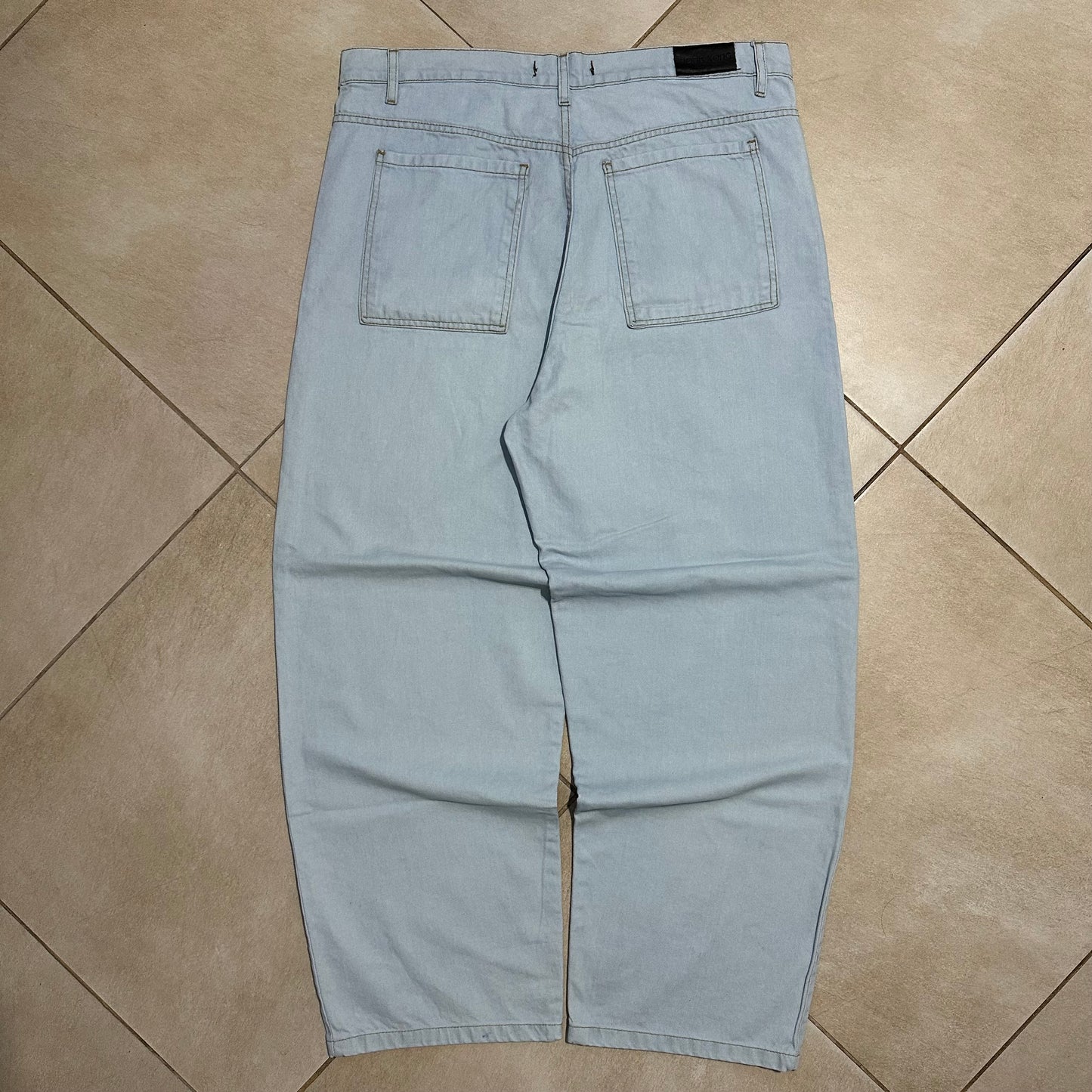 JEAN BAGGY FINAL FLASH