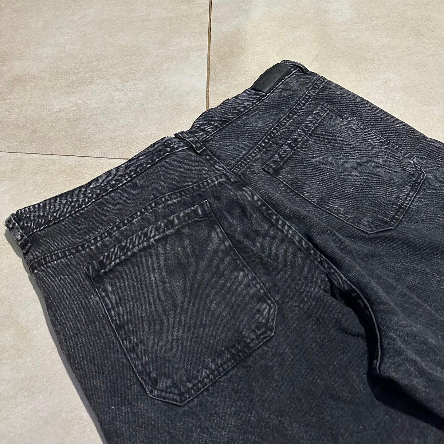 JEAN BAGGY BLACK KAKAROT