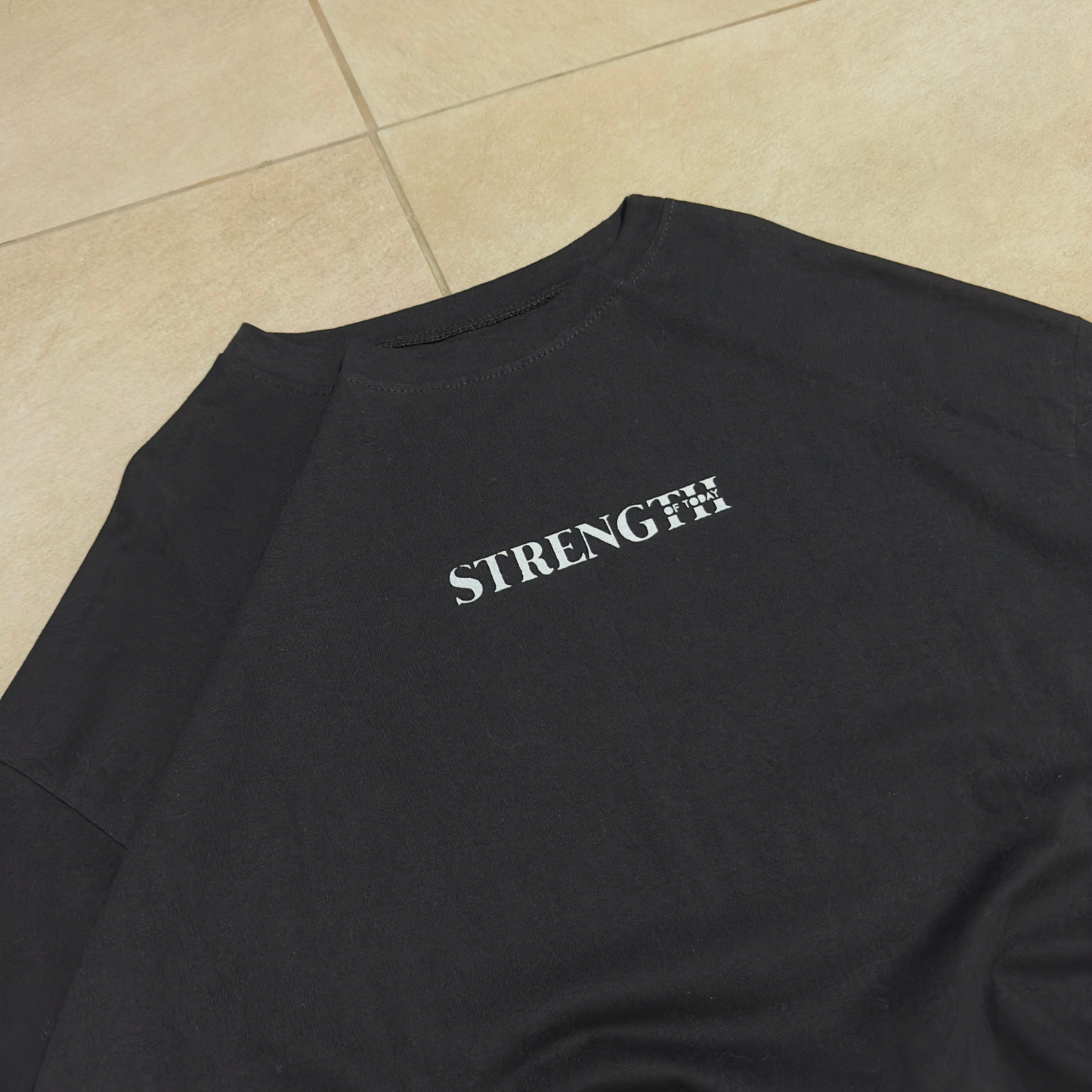 BOXY FIT STRENGH